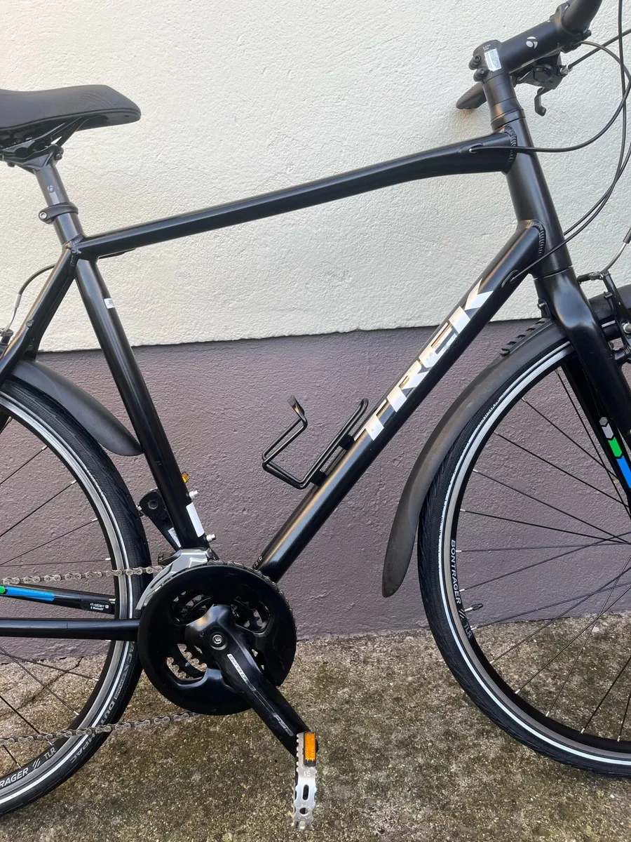 Man Trek, FX3 , Hybrd bike. - Image 2