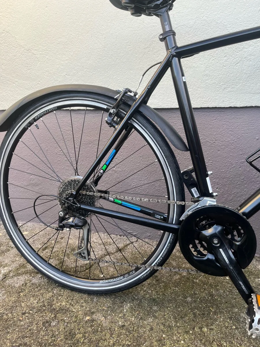 Man Trek, FX3 , Hybrd bike. - Image 4