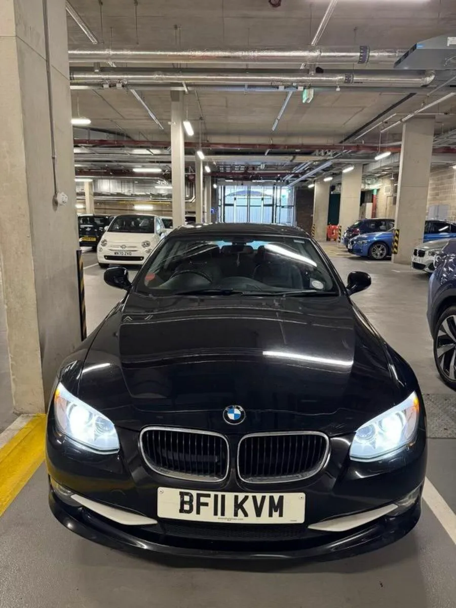 BMW 3-Series 2011 - Image 1