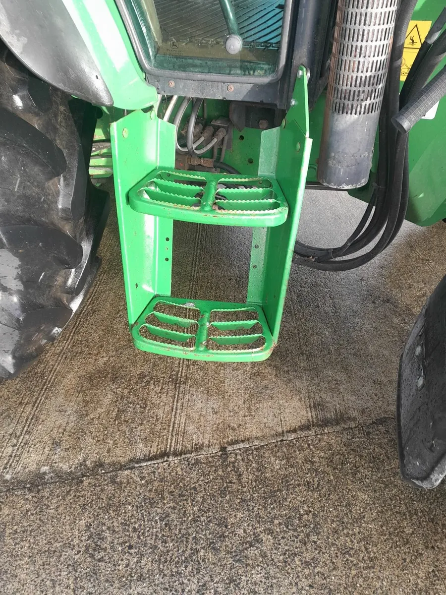 John Deere Tractor - Image 4
