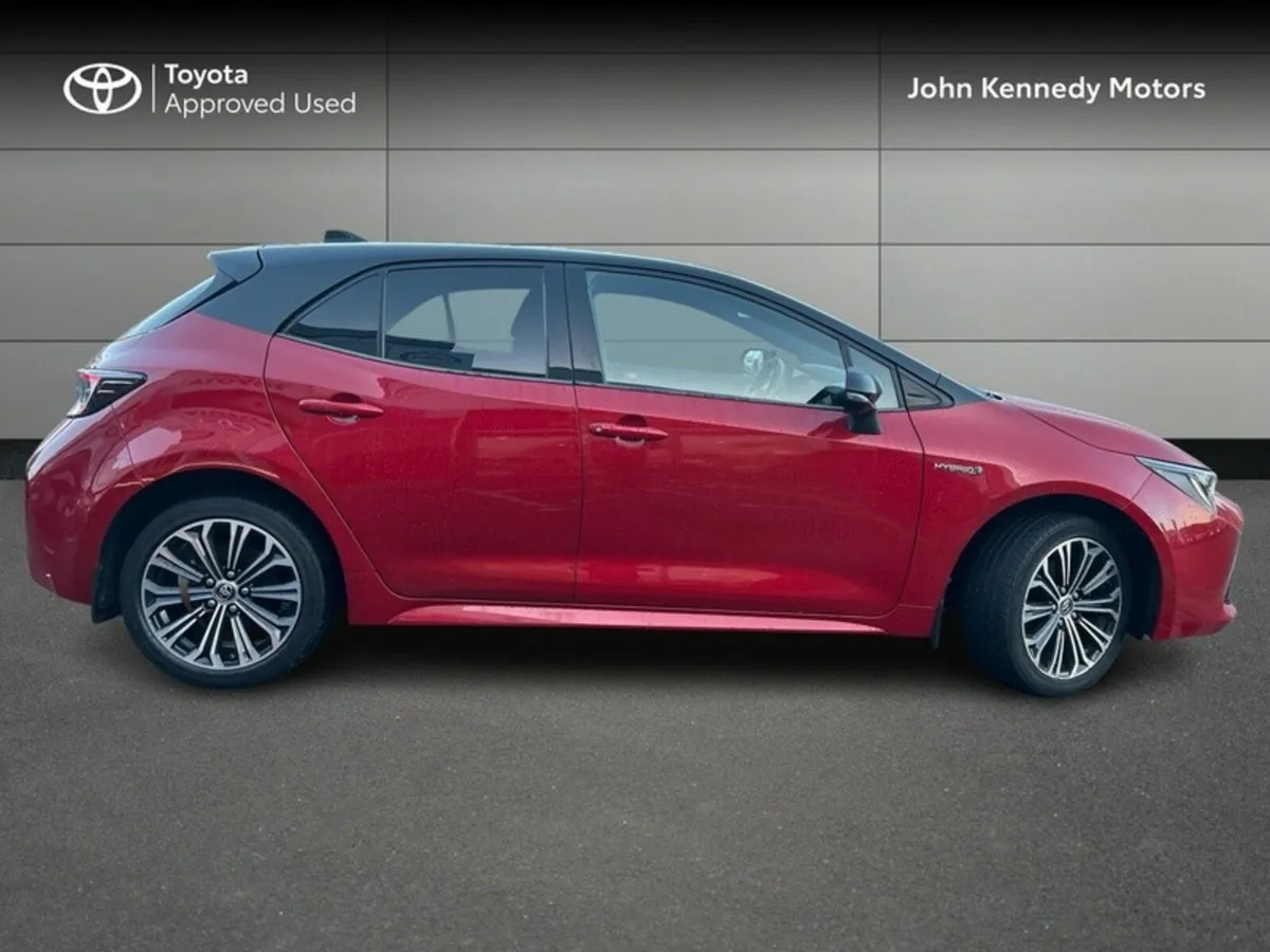Toyota Corolla HYBRID L/SPORT HB - Image 3