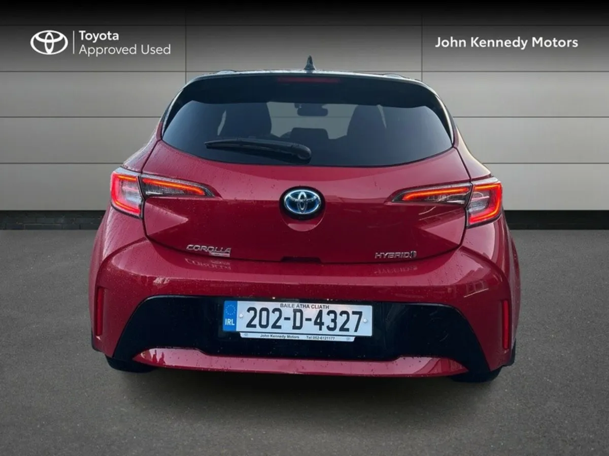 Toyota Corolla HYBRID L/SPORT HB - Image 4