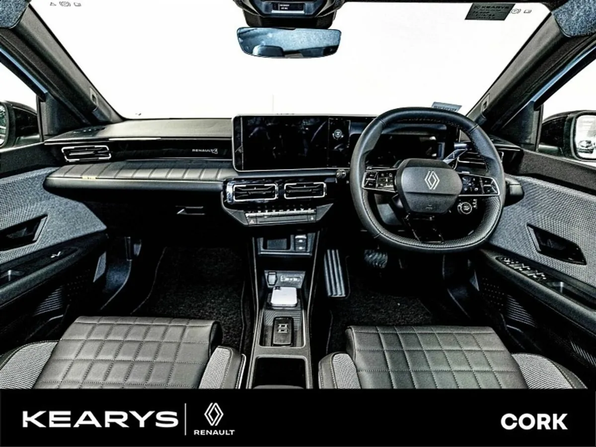 Renault 4 iconic 52kWh 150hp - Image 4