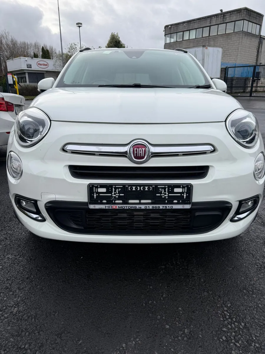 Fiat 500X 2015 white - Image 1
