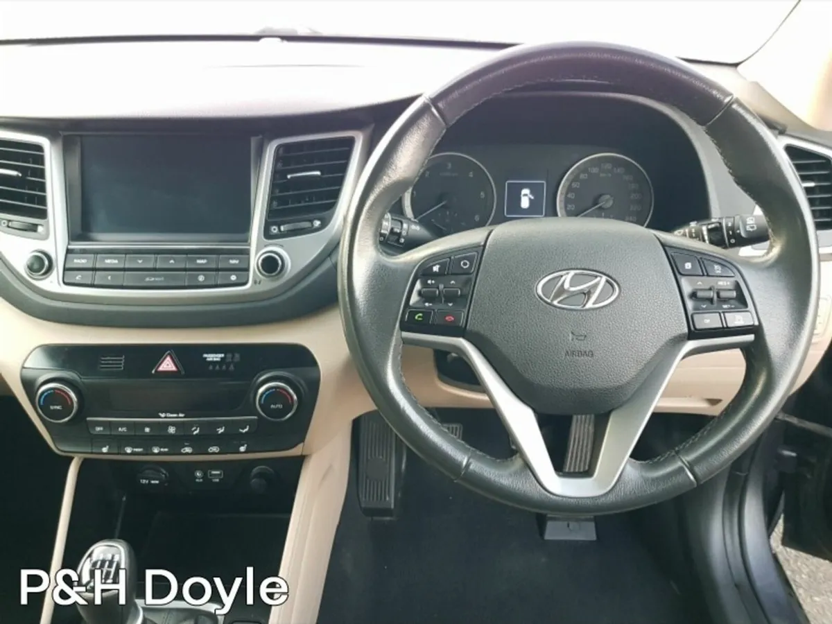 Hyundai Tucson EXECUTIVE - Image 2