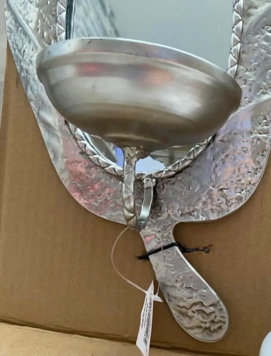 Brand New Leaf Wall Sconce With Mirrors 60cm/22cm - Image 3