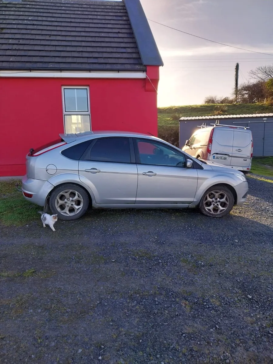 Ford Focus 2010 - Image 3