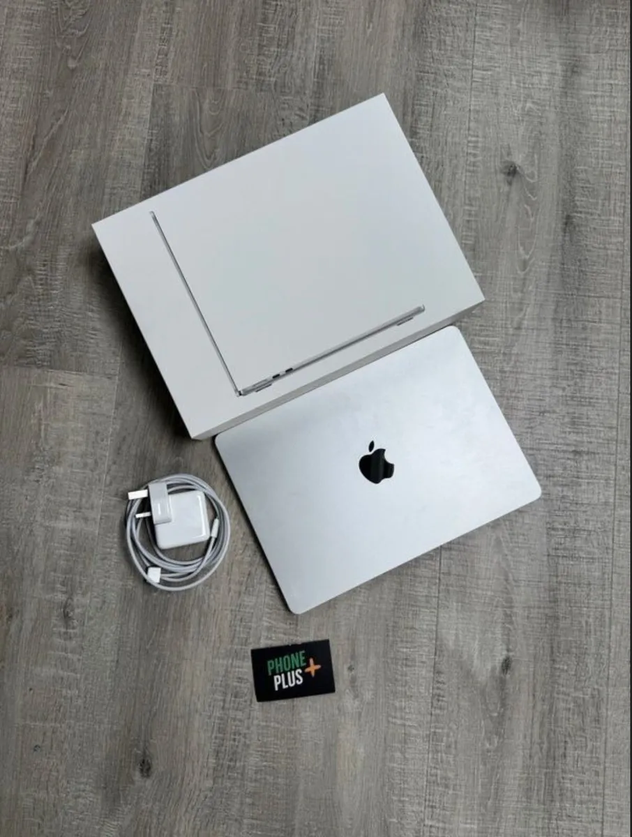 MacBook Air M4 13” 2025 16GB 256GB | 100% Battery - Image 1