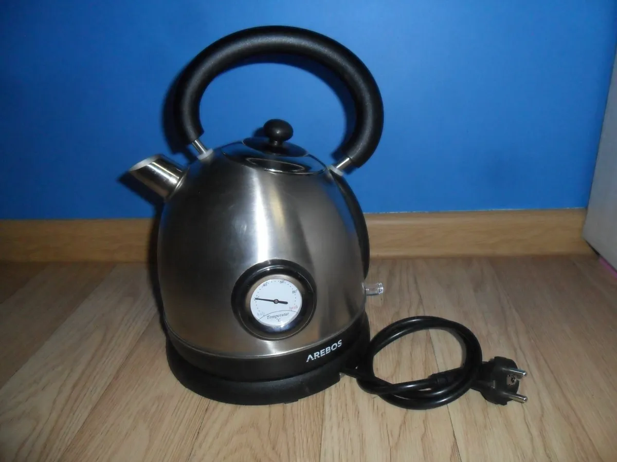AREBOS AR-HE-WK 3000W Retro Electric Kettle - Image 1
