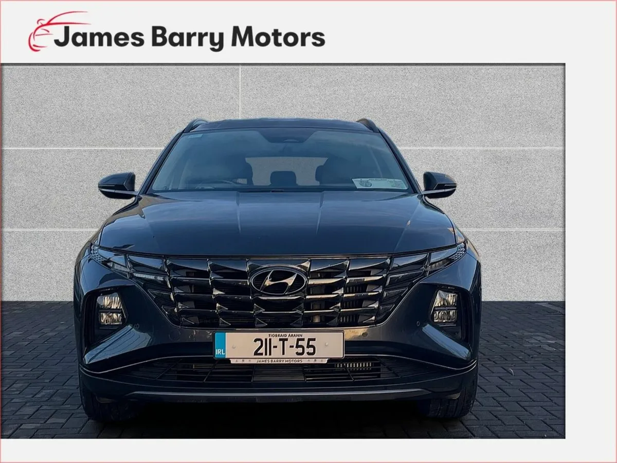 Hyundai Tucson 2WD Executive Plus - Image 2