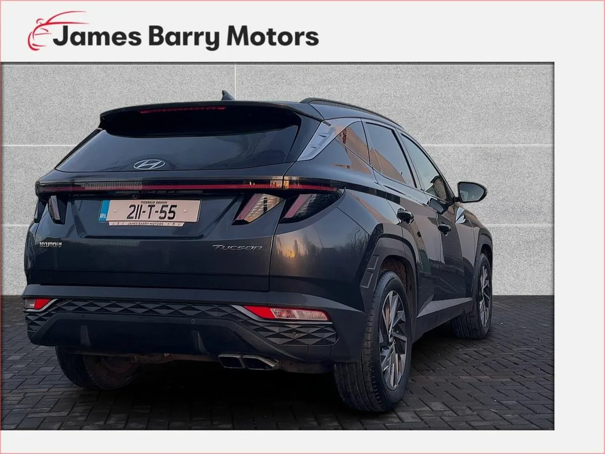 Hyundai Tucson 2WD Executive Plus - Image 4