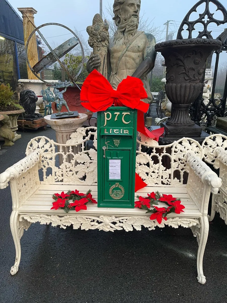 Irish post box building into the wall 🎄🎄🎄 - Image 3