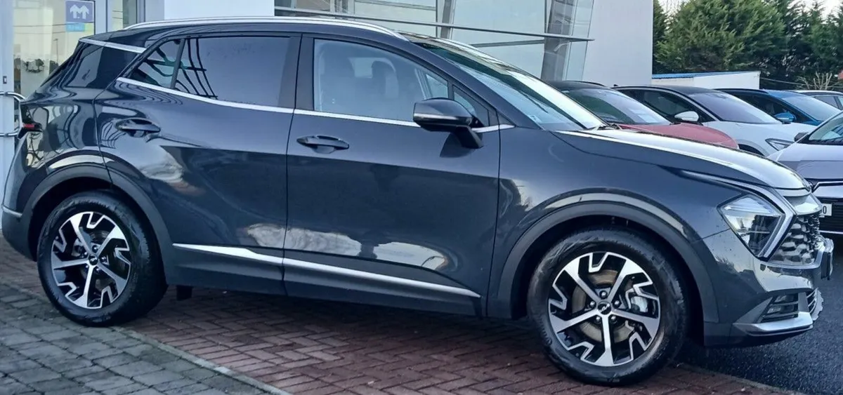 Kia Sportage K3 1.6 TDI **REAR VIEW CAMERA, LEATHE - Image 2