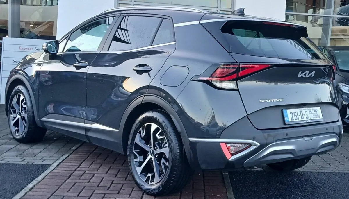 Kia Sportage K3 1.6 TDI **REAR VIEW CAMERA, LEATHE - Image 4