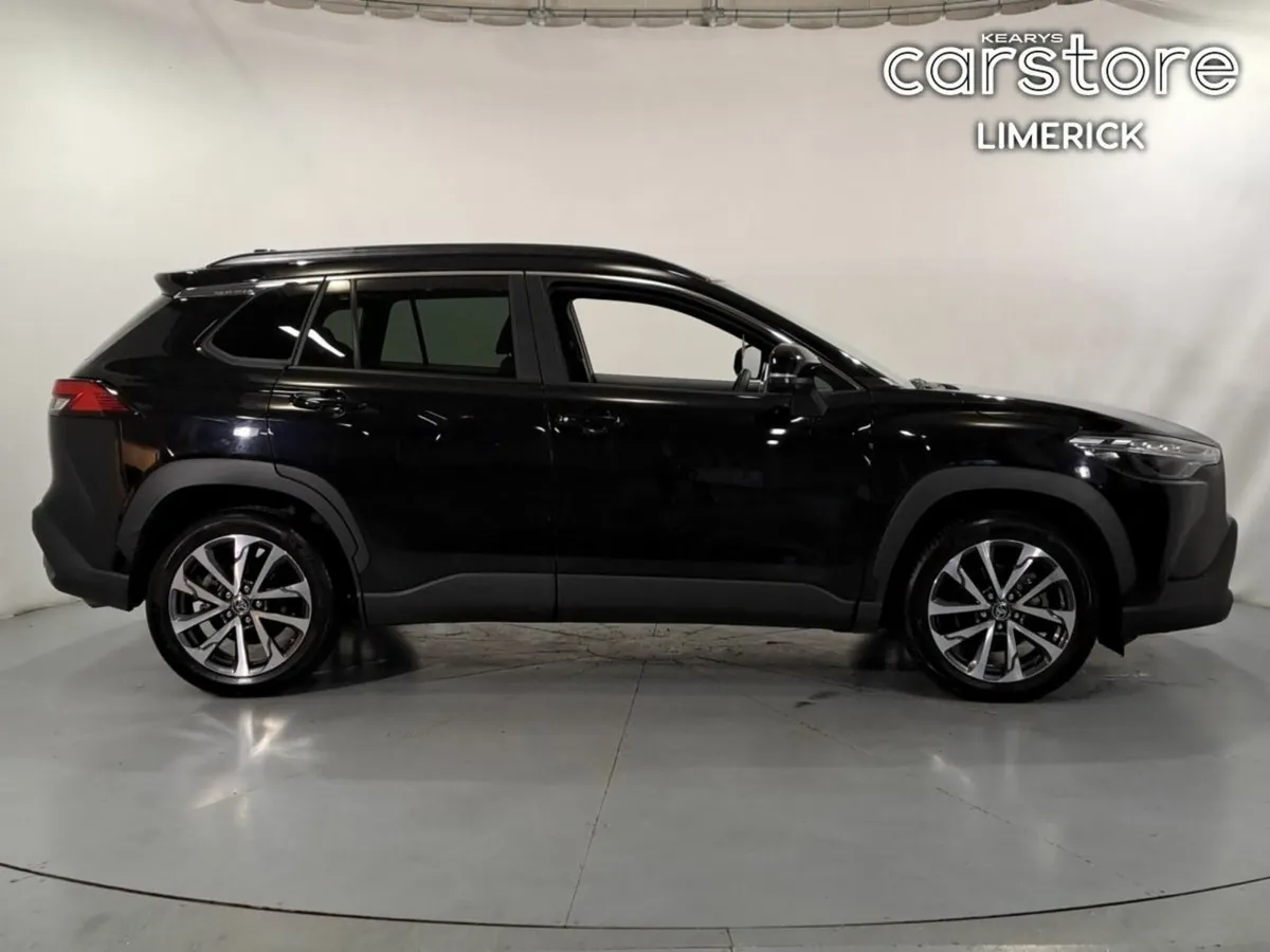 Toyota Corolla Cross 2.0 Hybrid GRS Hatchback - Image 2