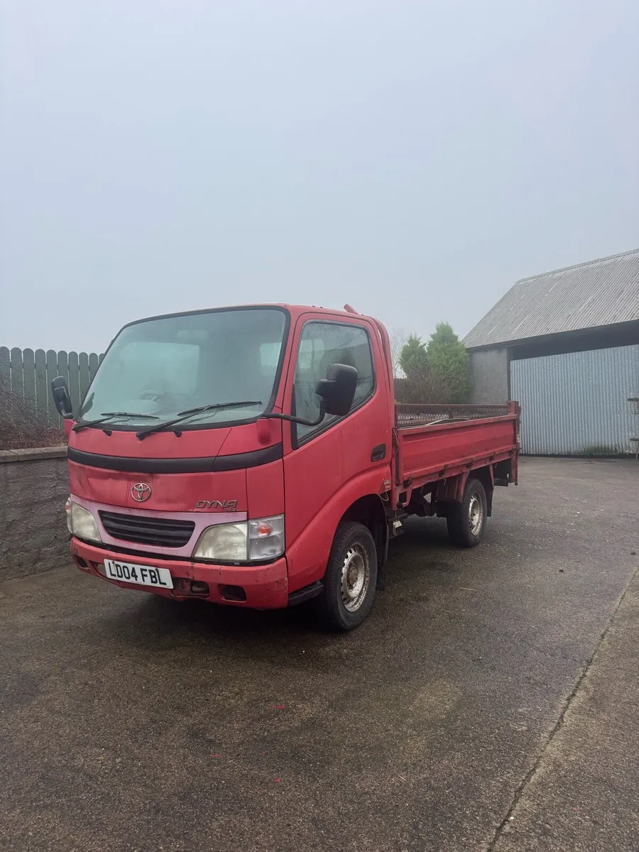 Toyota Dyna 2004 - Image 1