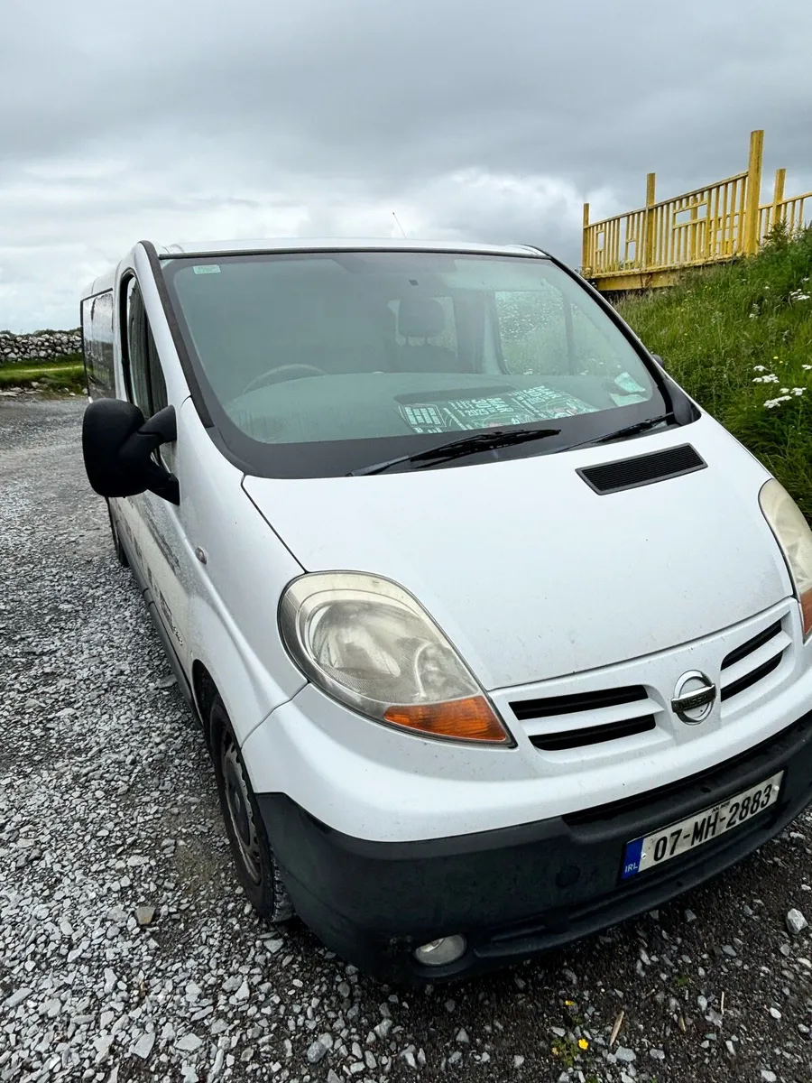 Nissan Primistar crew cab van - Image 1