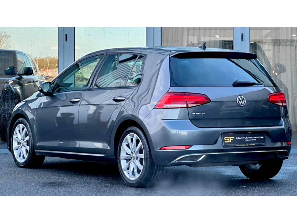 Volkswagen Golf HIGHLINE 1.0 TSI MANUAL 6SPEED FWD - Image 3