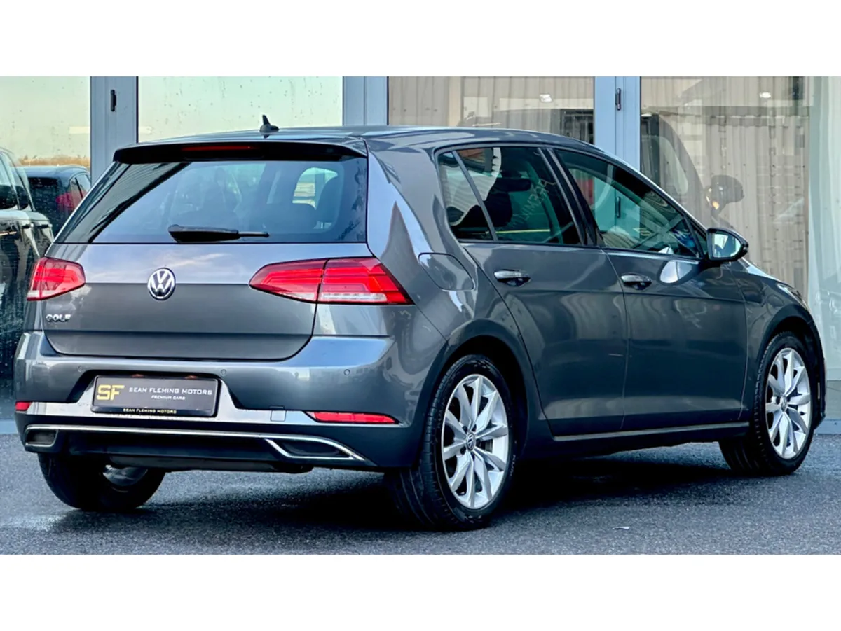 Volkswagen Golf HIGHLINE 1.0 TSI MANUAL 6SPEED FWD - Image 4