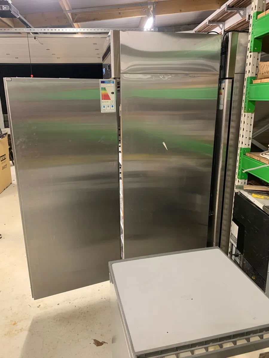 Commercial fridge - Image 1