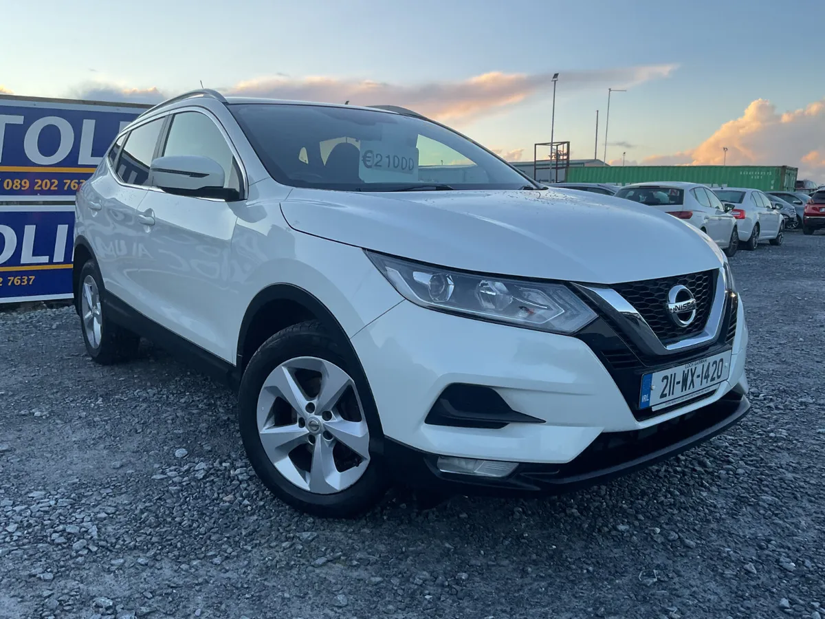 NISSAN QASHQAI 1.5 DIESEL PANORAMIC ROOF LOW KMS - Image 1