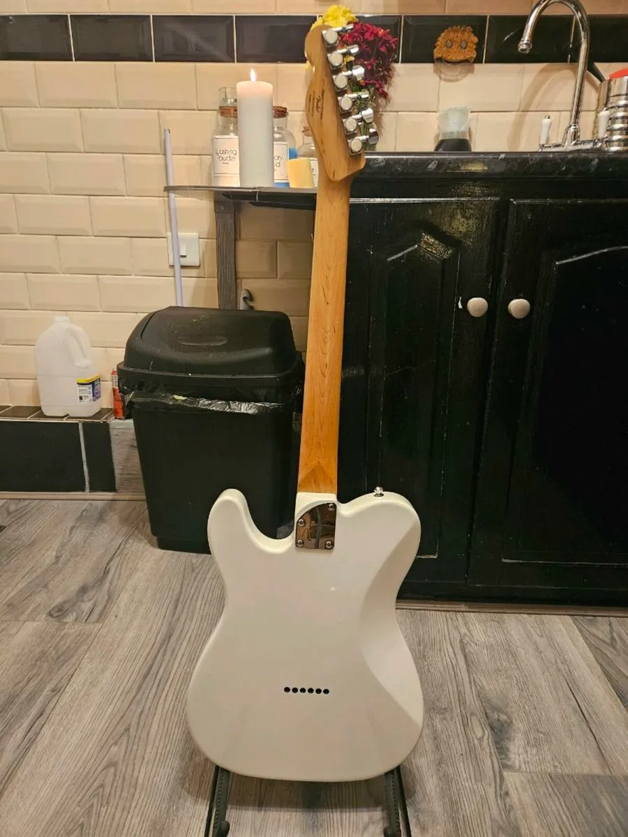 Squier contemporary telecaster - Image 2