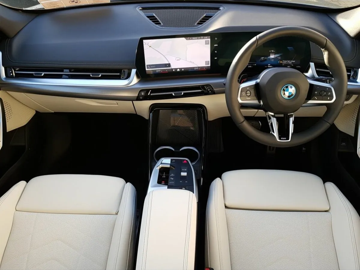 BMW iX1 iX1 eDrive20 M Sport - Image 4