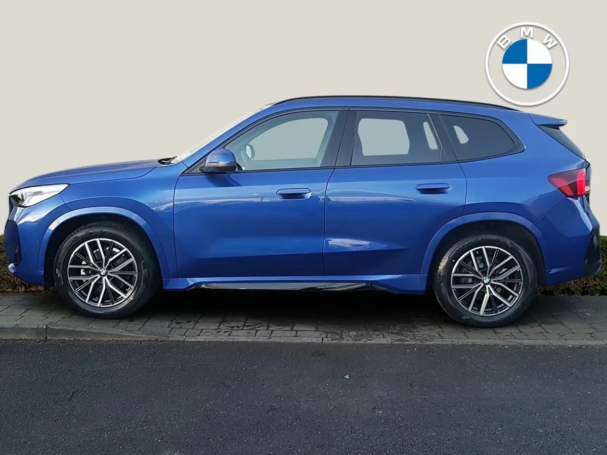 BMW iX1 iX1 eDrive20 M Sport - Image 3