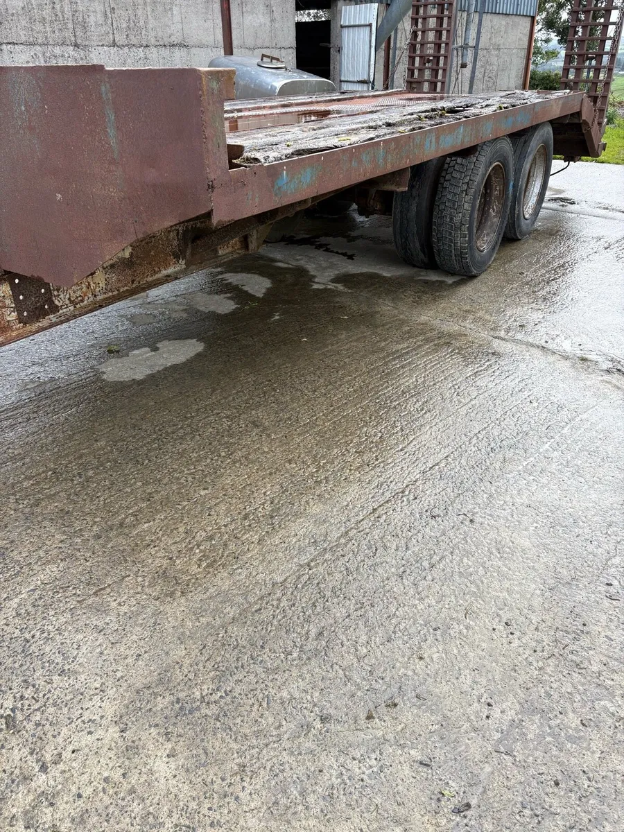 Digger trailer/Bale trailer/low loader - Image 2