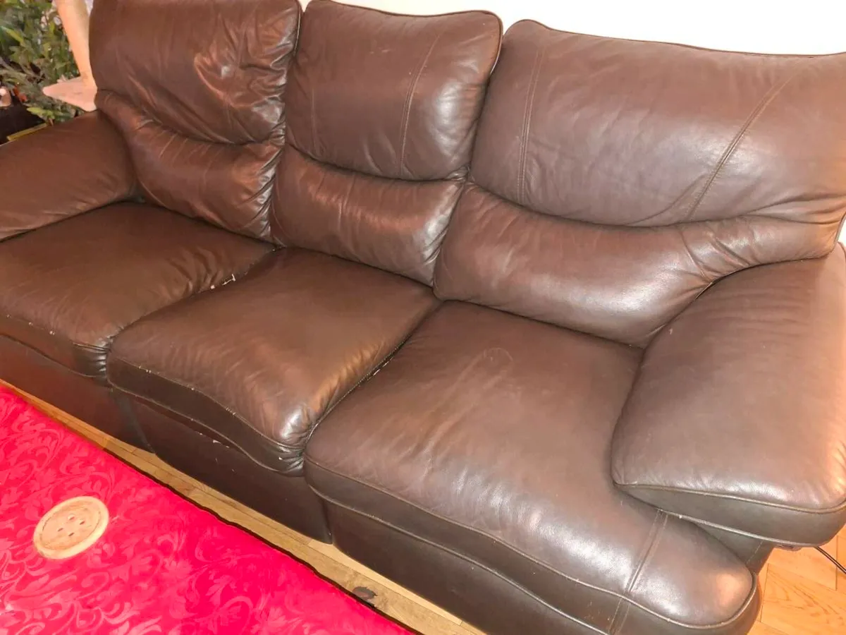 Recliner couches - Image 1