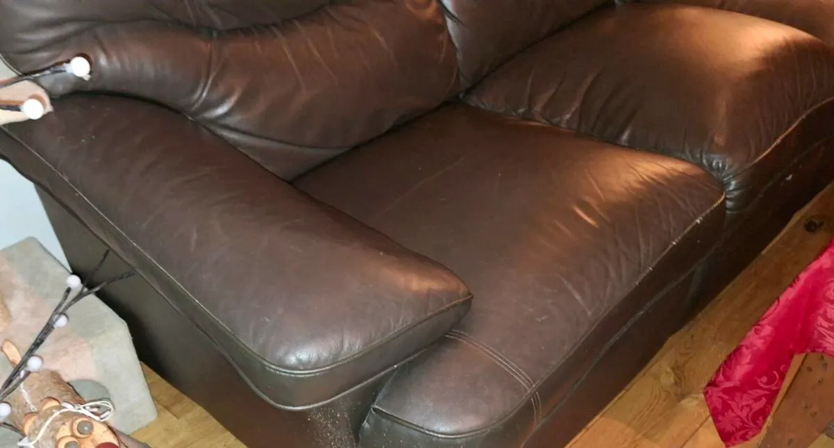 Recliner couches - Image 3