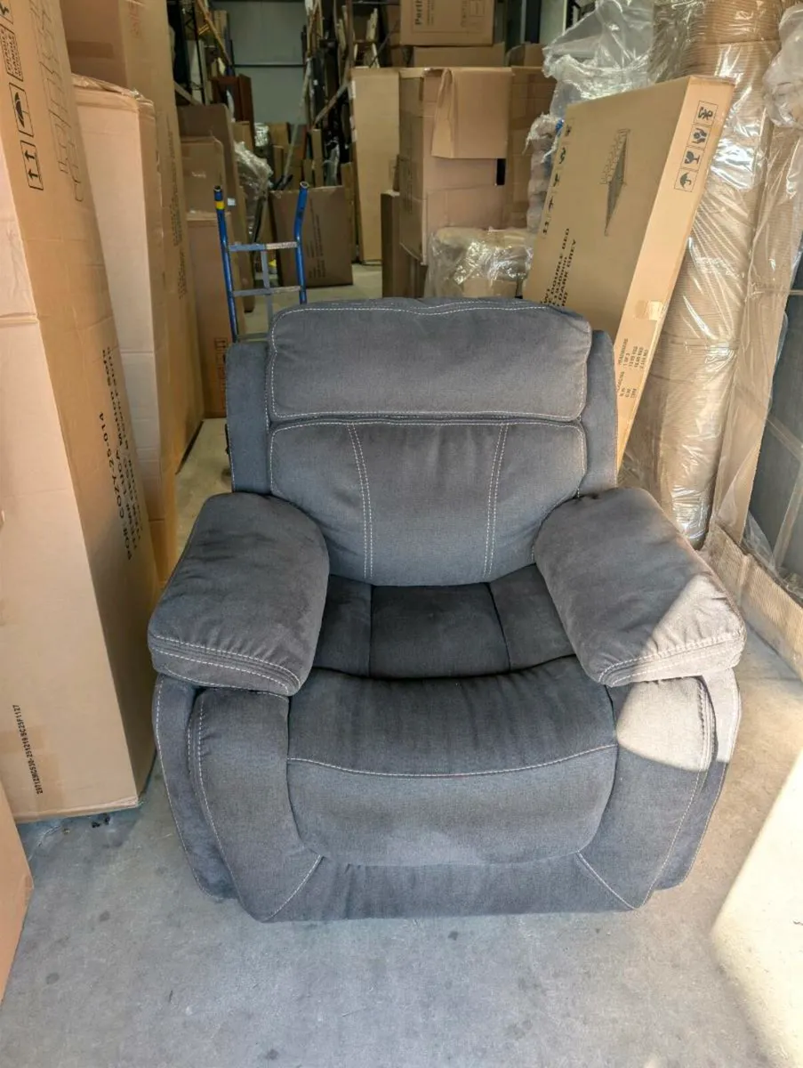 Reclining chair - Image 2