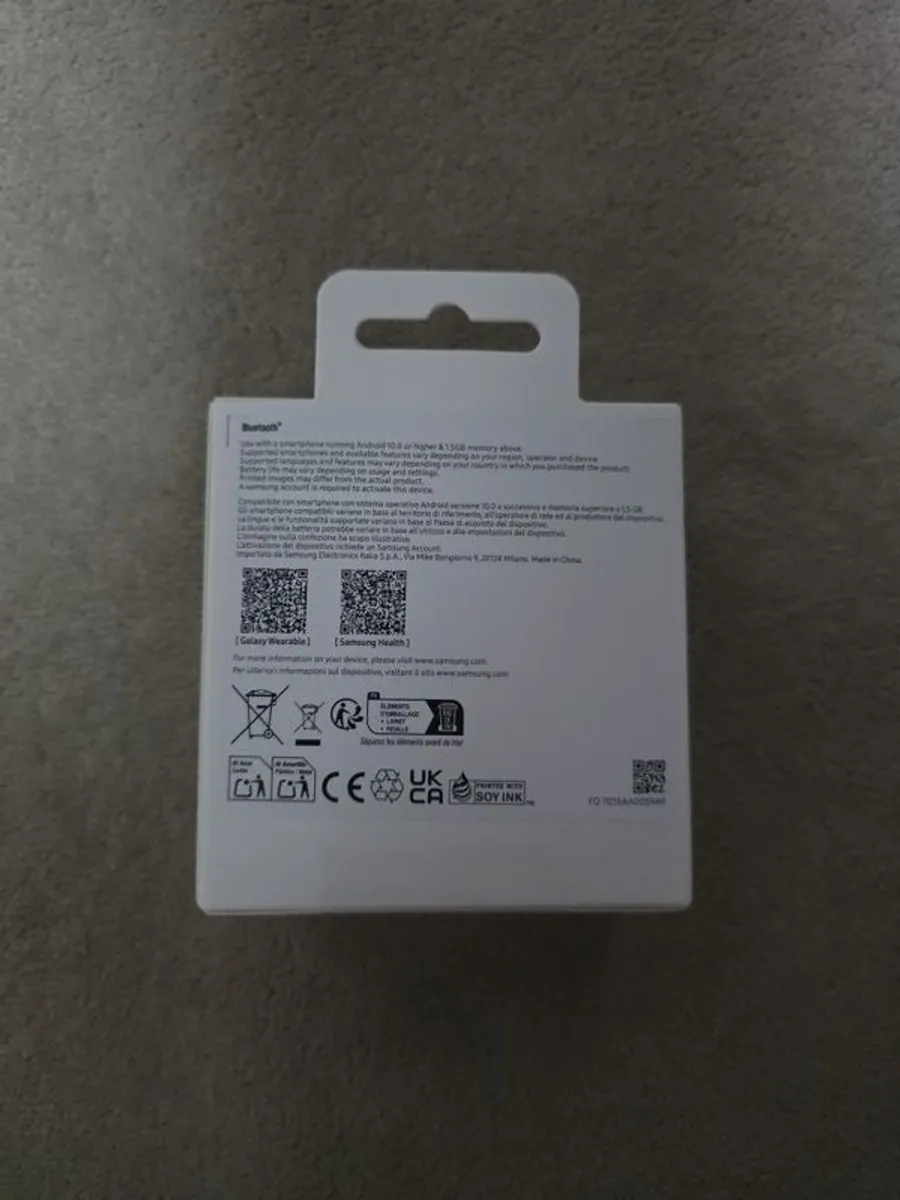 Samsung Galaxy Fit3 - Image 2