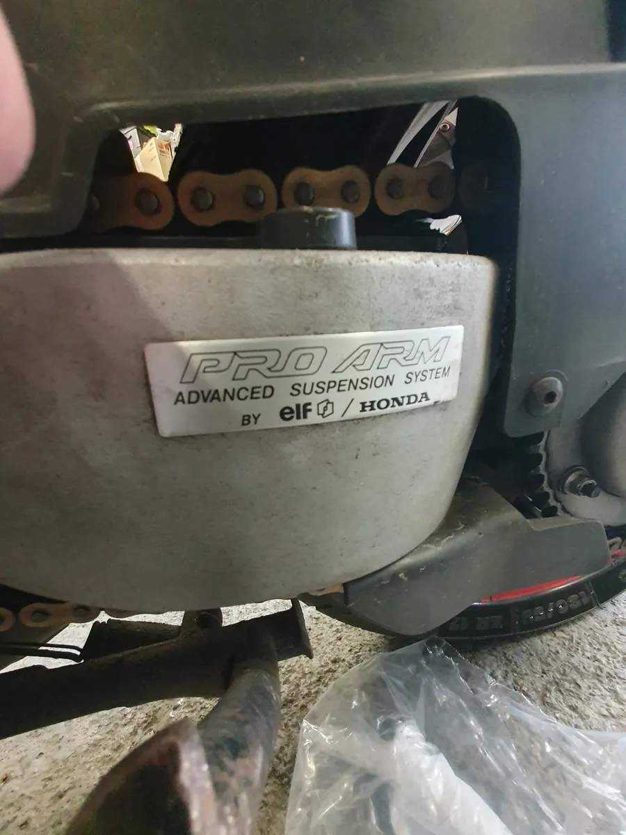 Honda vfr 800 - Image 2