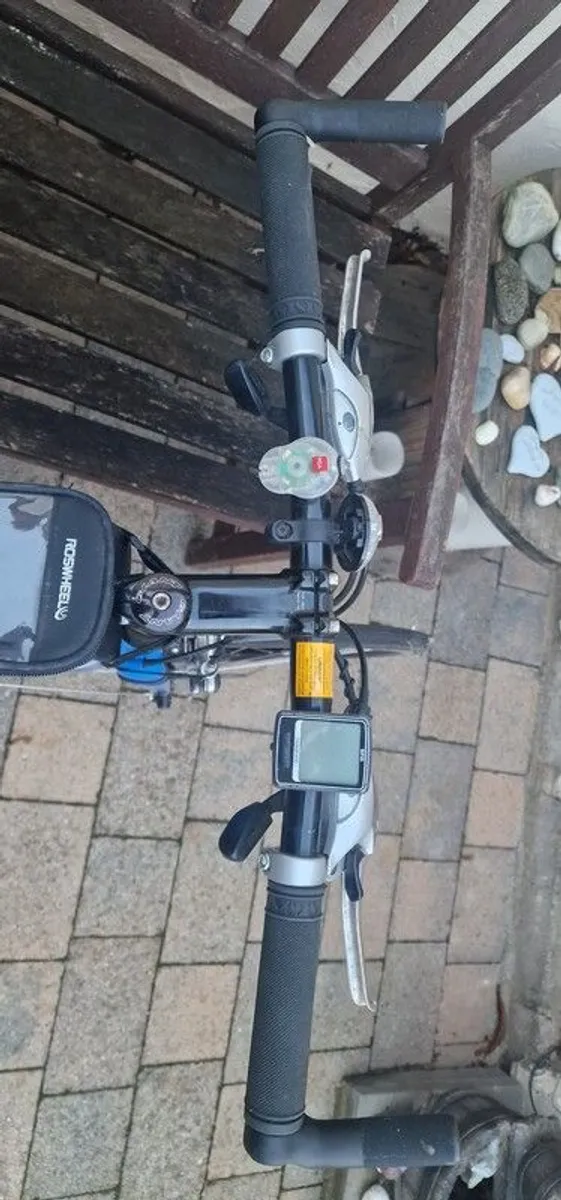 Giant Mens Bike - Image 2