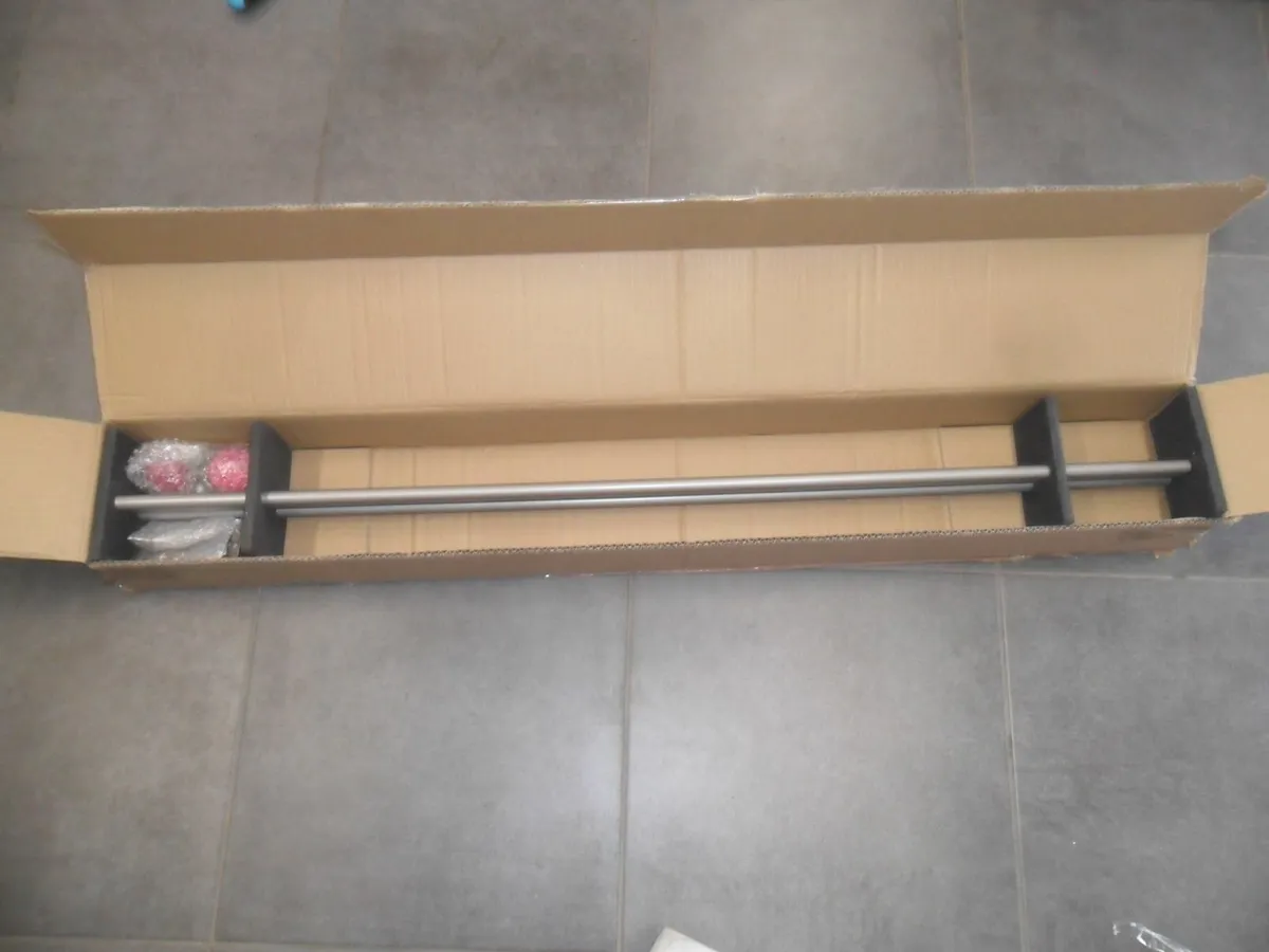 Curtain road - Image 2