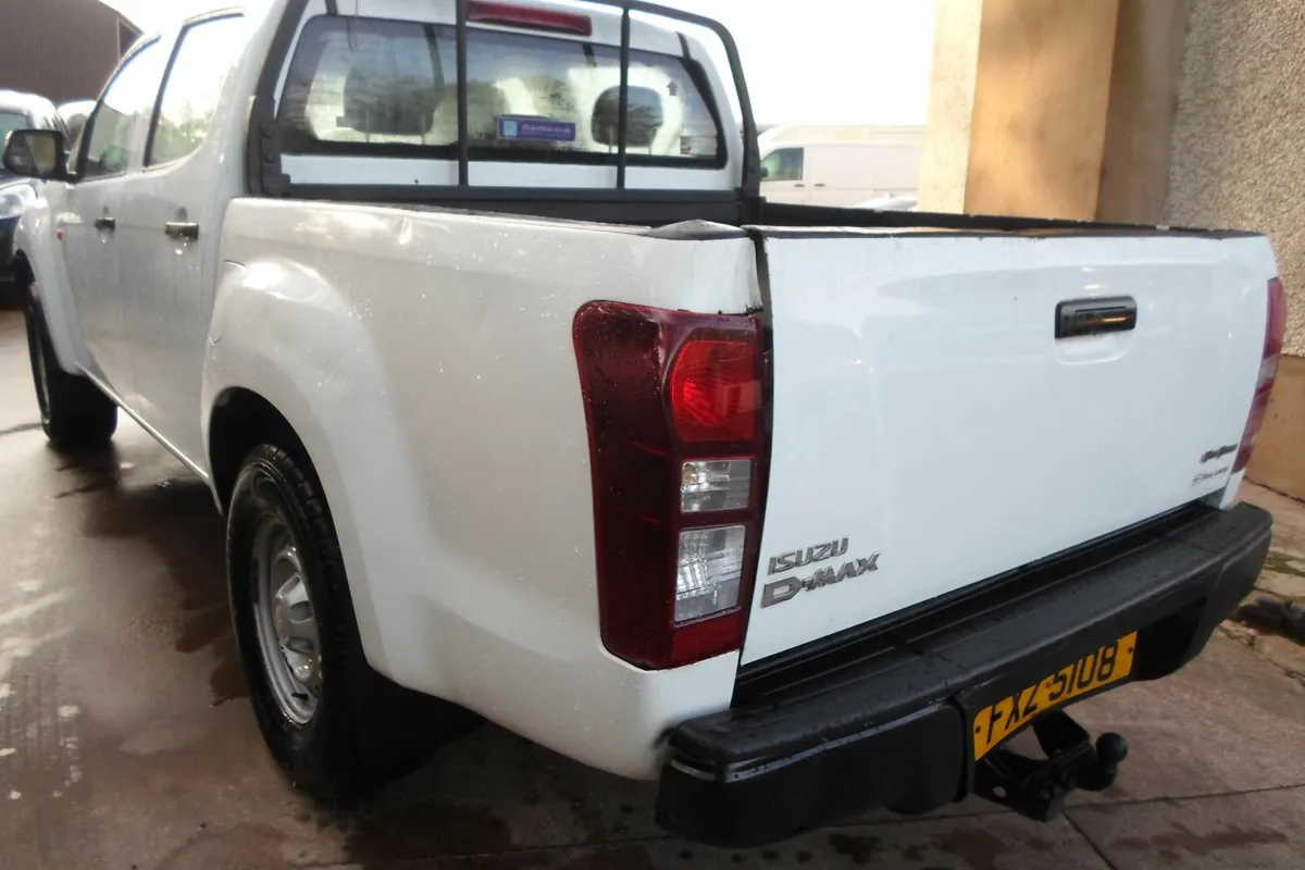 Isuzu D-Max - Image 3