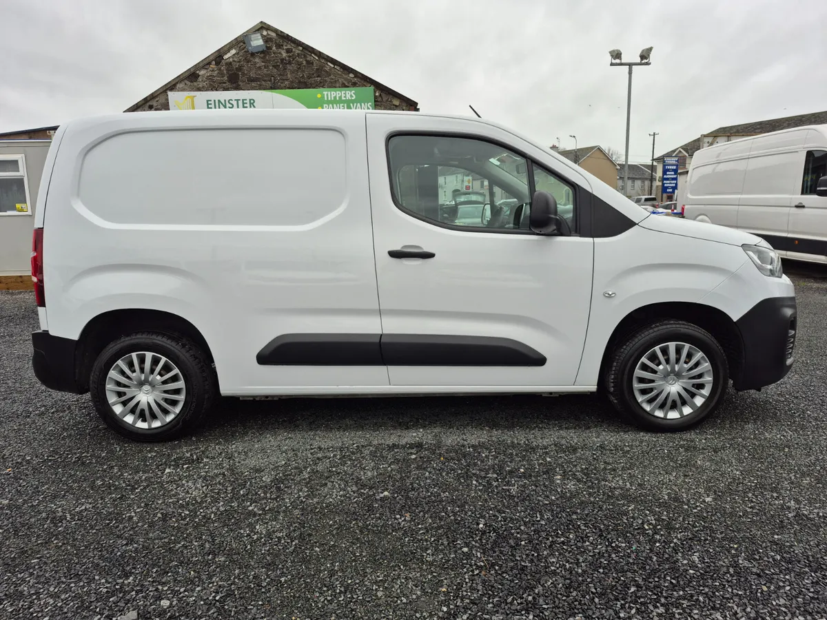 CITREON BERLINGO ENTERPRISE INCLUDES VAT - Image 4
