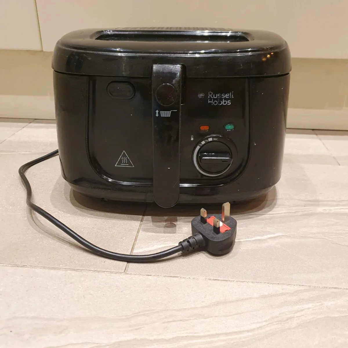 Russell Hobbs Maxi Deep Fryer - Image 1