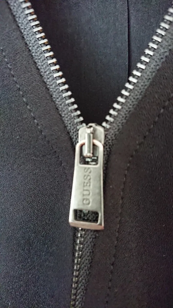 Genuine Guess jacket UK 12 - Image 4