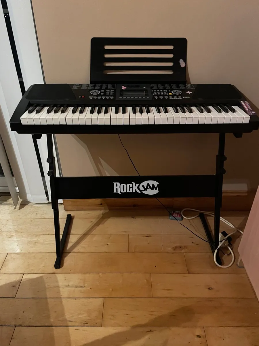 Keyboard piano - Image 1