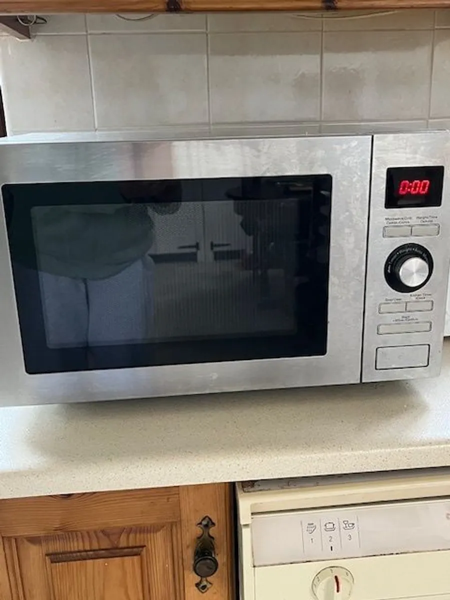 Microwave cooker for sale - Image 1