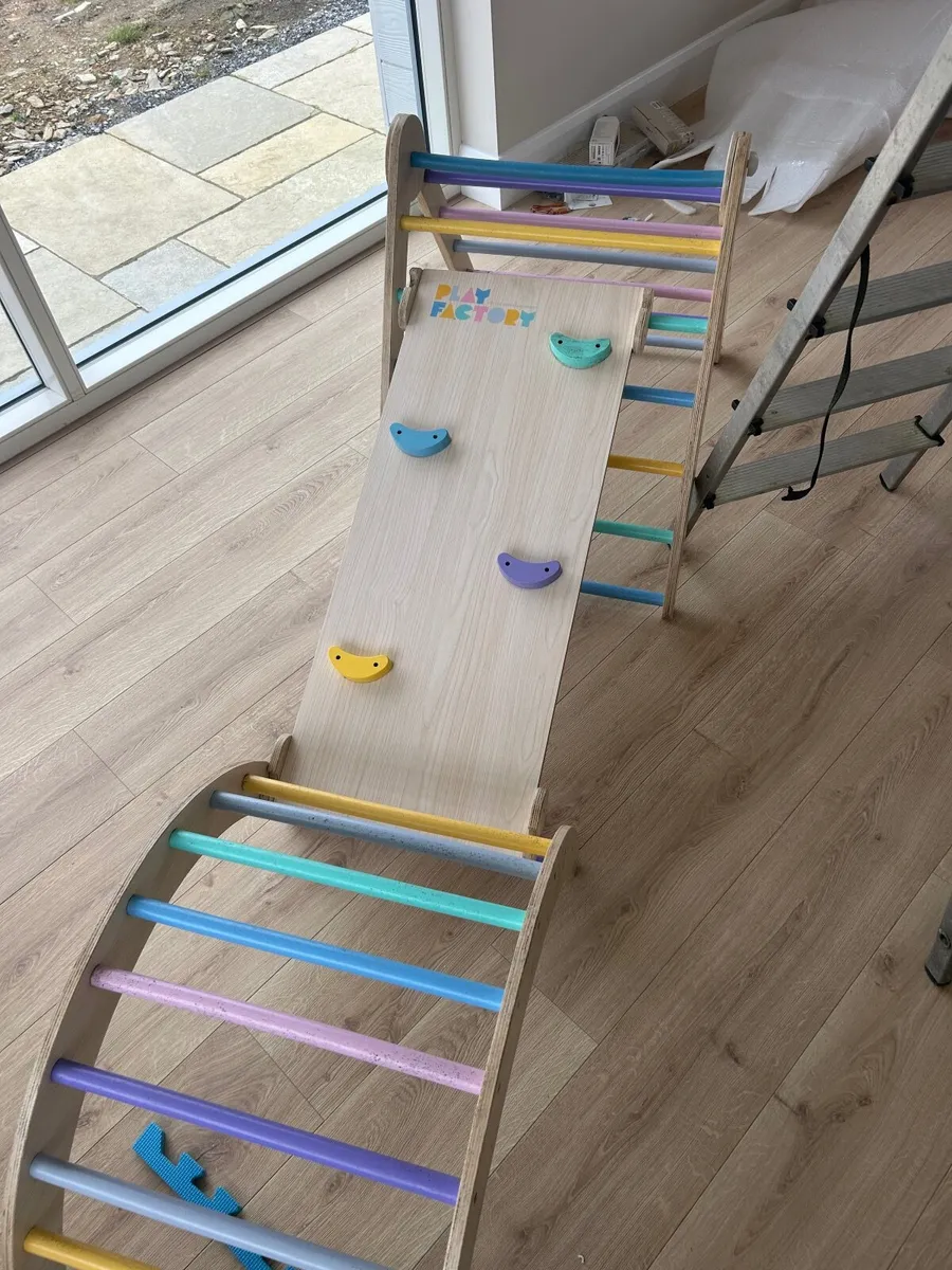 Wooden Climbing Frame (kids) - Image 2