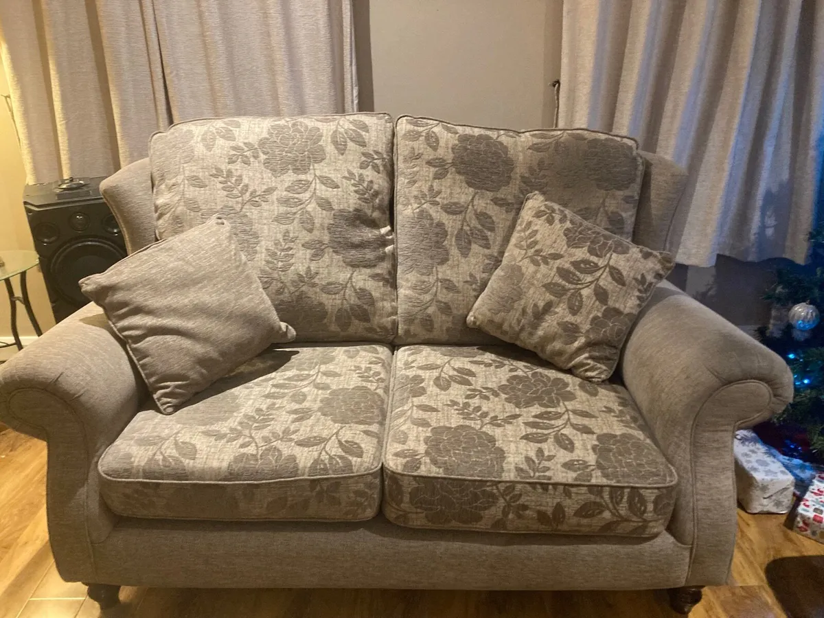 Sitting Room Suite - Image 2