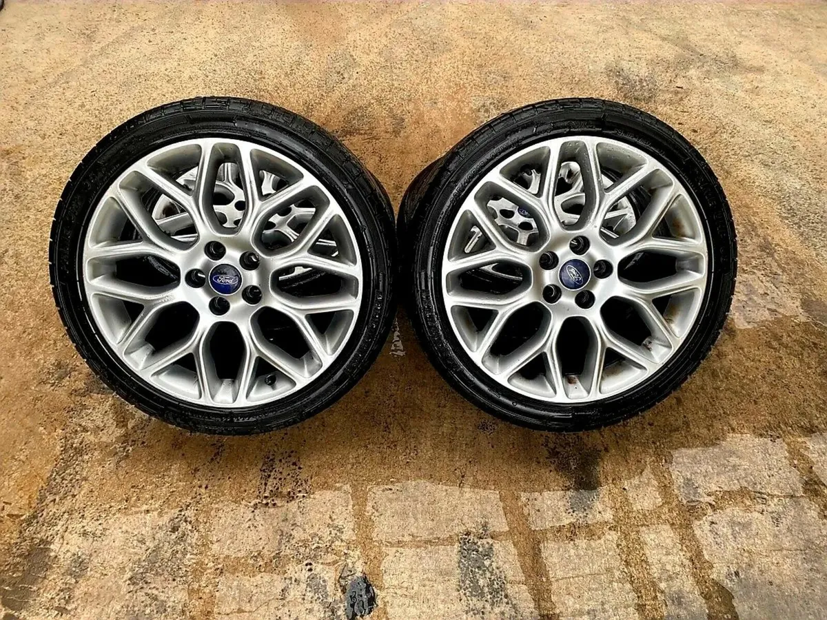 Genuine 5x108 Ford ST 18inch Alloys - Image 1