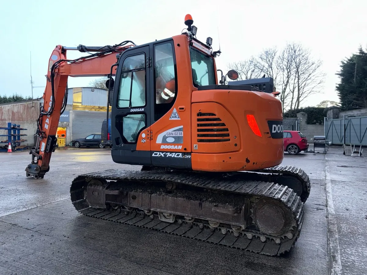 Doosan 140 - Image 2