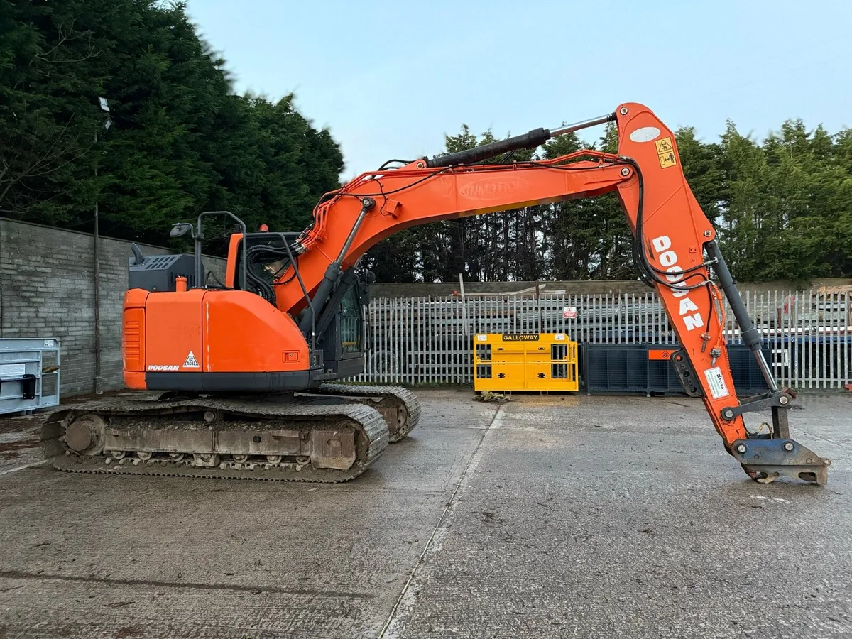 Doosan 140 - Image 4