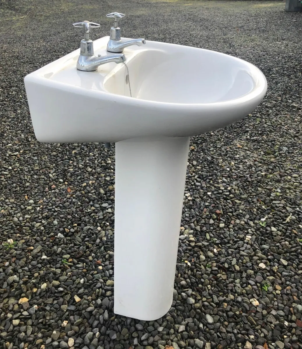 Bathroom Sink - Image 3