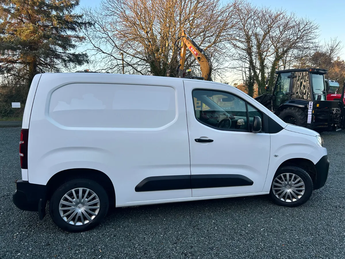 Citroen Berlingo 2021 - Image 4