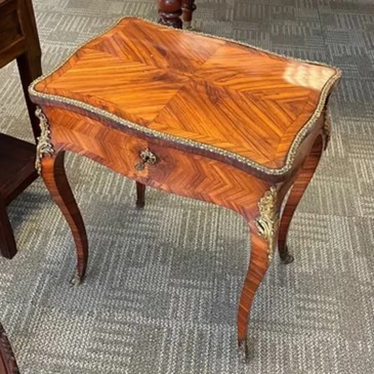19th century Walnut marquetry jewels box